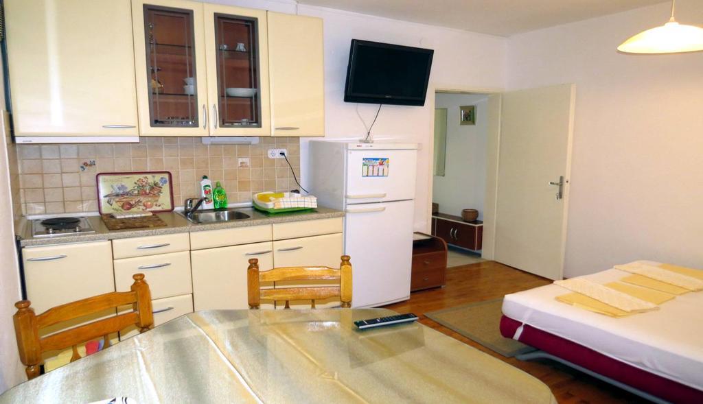 Apartments Corluka Baska Voda Exterior photo