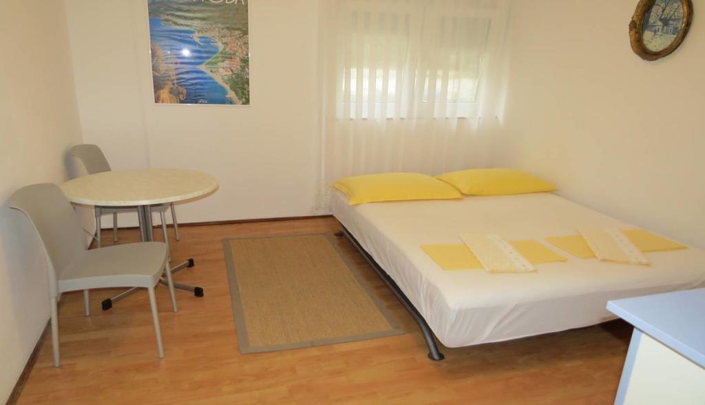 Apartments Corluka Baska Voda Exterior photo